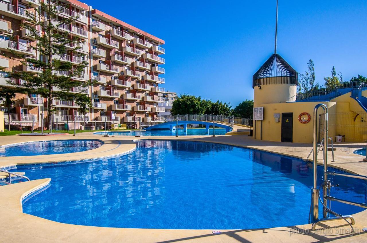 137 Minerva Apartamentos - Vista Al Mar - Piscina Y Playa - Cercano A Tren, Restaurantes Y Tiendas 贝纳尔马德纳 外观 照片