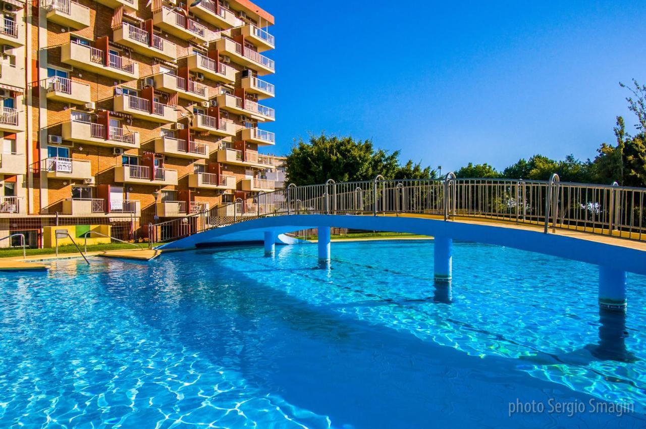 137 Minerva Apartamentos - Vista Al Mar - Piscina Y Playa - Cercano A Tren, Restaurantes Y Tiendas 贝纳尔马德纳 外观 照片