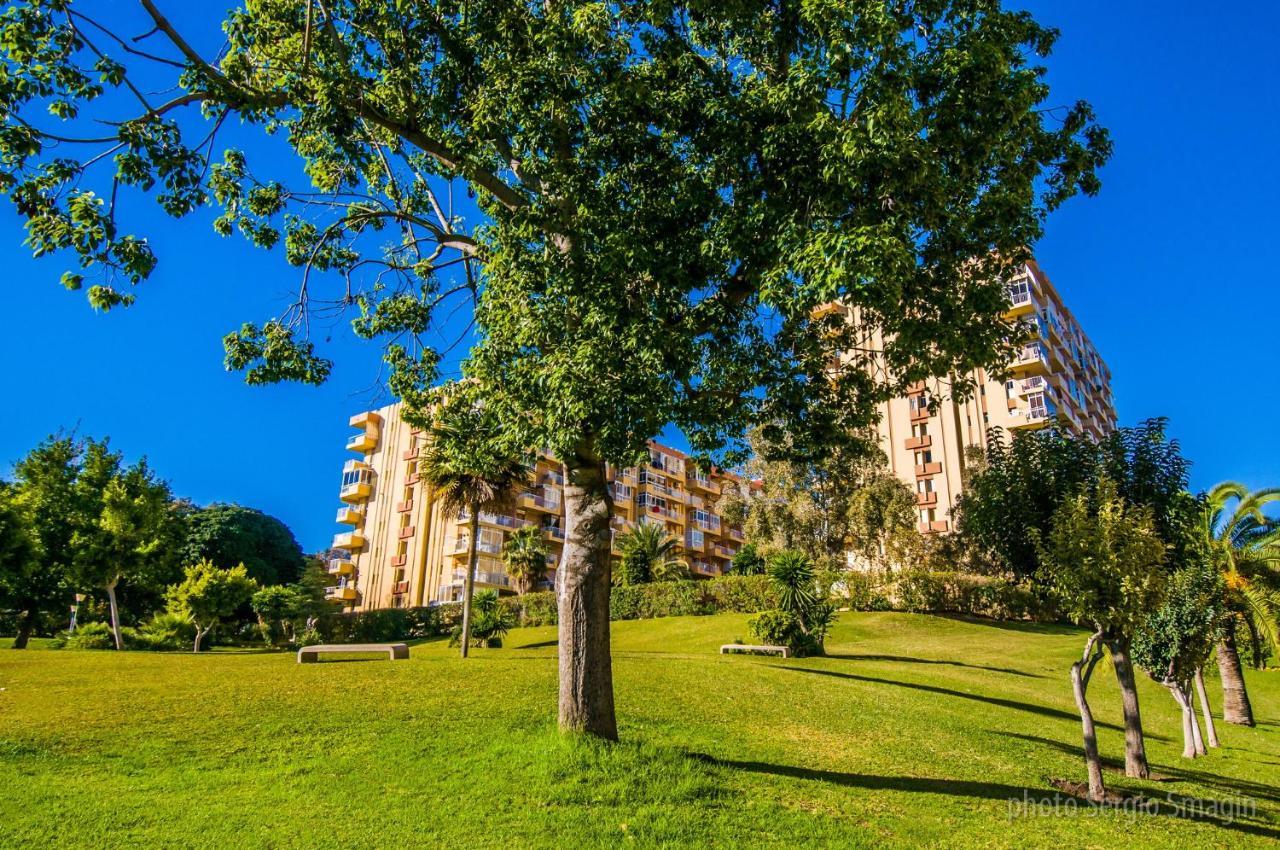 137 Minerva Apartamentos - Vista Al Mar - Piscina Y Playa - Cercano A Tren, Restaurantes Y Tiendas 贝纳尔马德纳 外观 照片