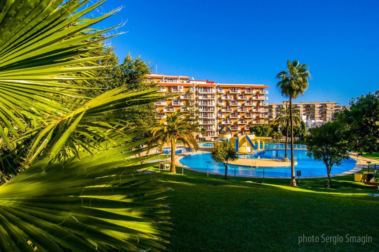 137 Minerva Apartamentos - Vista Al Mar - Piscina Y Playa - Cercano A Tren, Restaurantes Y Tiendas 贝纳尔马德纳 外观 照片
