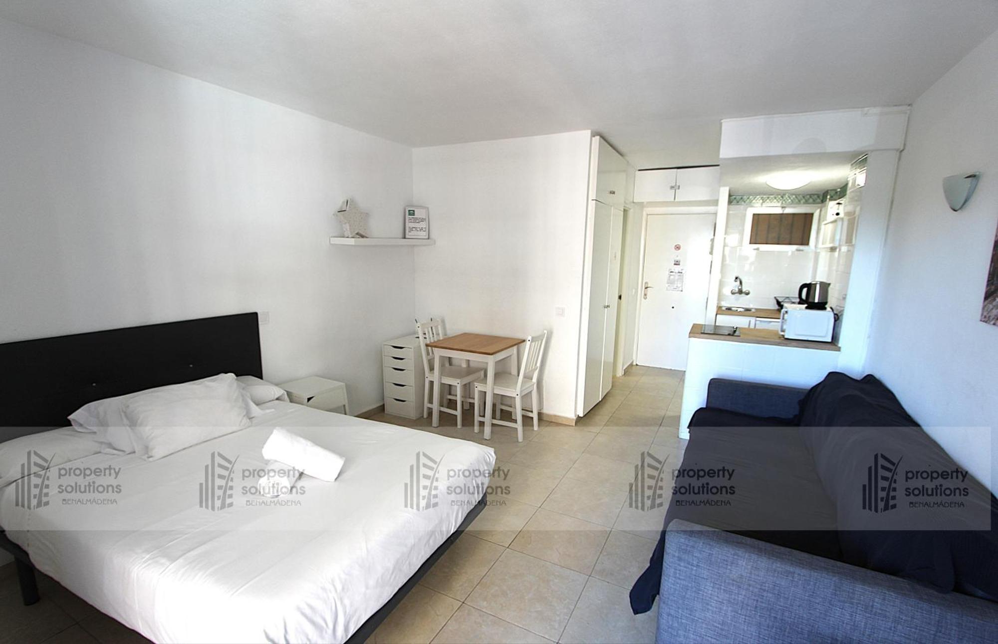 137 Minerva Apartamentos - Vista Al Mar - Piscina Y Playa - Cercano A Tren, Restaurantes Y Tiendas 贝纳尔马德纳 外观 照片